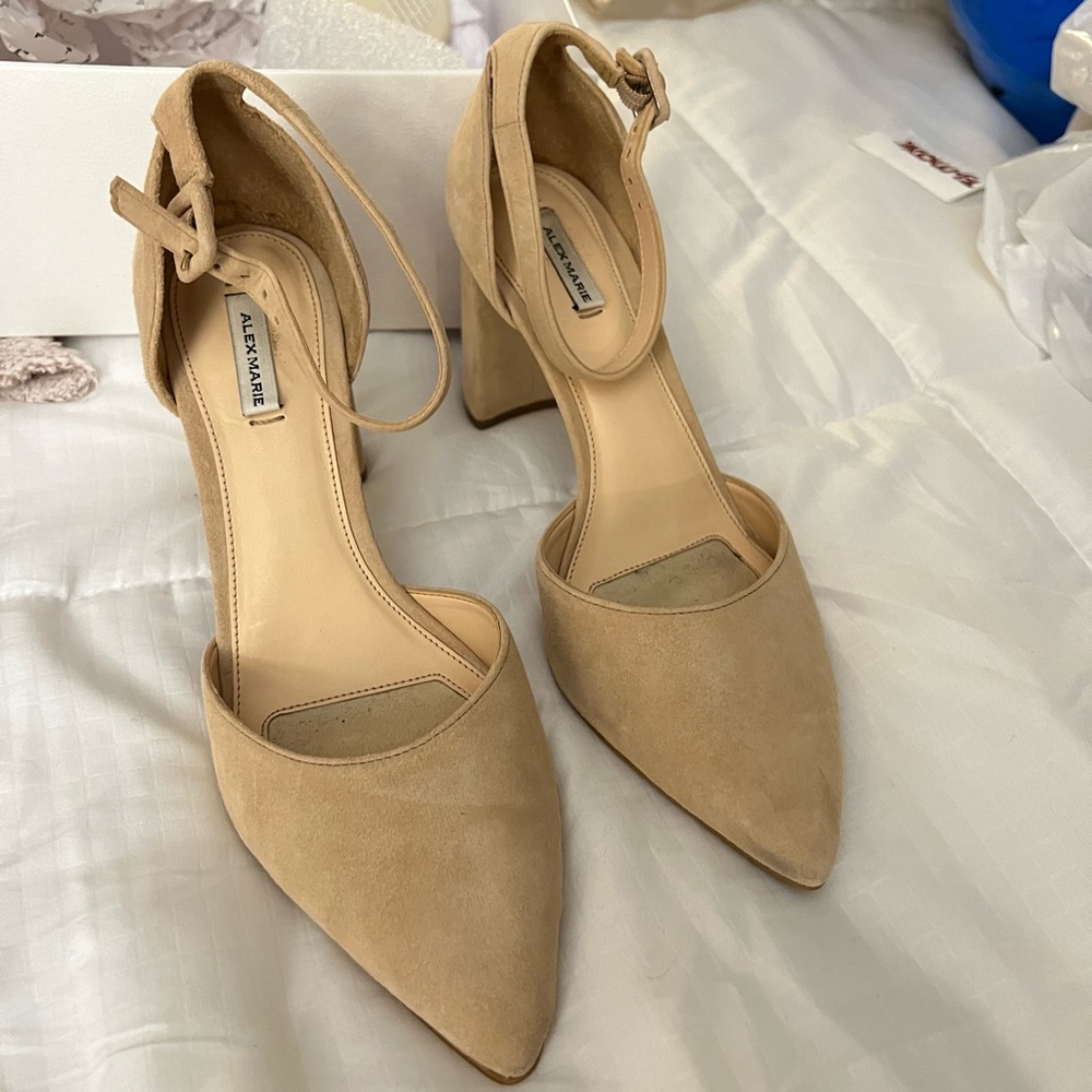 Nude heals Alex Marie, close toed